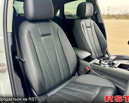 Білий Ауді А4, об'ємом двигуна 2 л та пробігом 132 тис. км за 24500 $, фото 7 на Automoto.ua