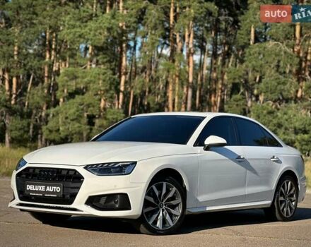 Белый Ауди А4, объемом двигателя 1.98 л и пробегом 82 тыс. км за 25555 $, фото 4 на Automoto.ua