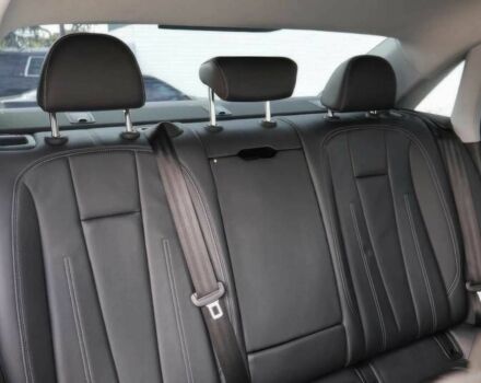 Белый Ауди А4, объемом двигателя 2 л и пробегом 27 тыс. км за 18000 $, фото 10 на Automoto.ua