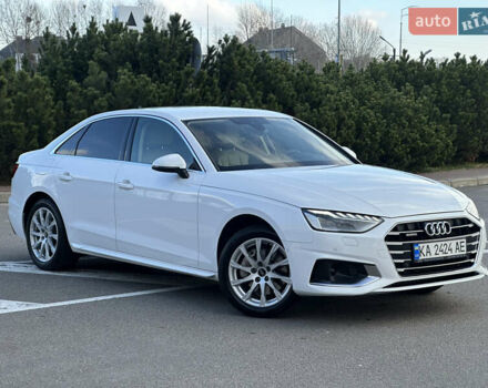 Белый Ауди А4, объемом двигателя 1.97 л и пробегом 58 тыс. км за 41999 $, фото 2 на Automoto.ua