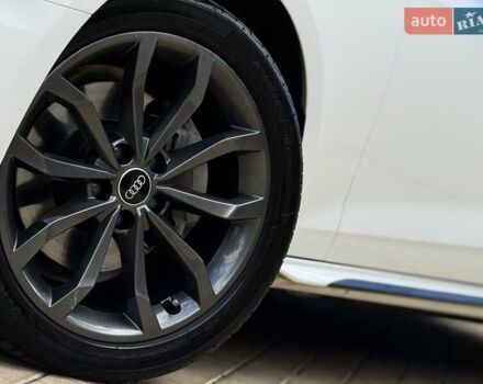 Білий Ауді А4, об'ємом двигуна 2 л та пробігом 37 тис. км за 35950 $, фото 28 на Automoto.ua