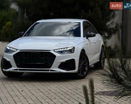 Білий Ауді А4, об'ємом двигуна 2 л та пробігом 37 тис. км за 35950 $, фото 23 на Automoto.ua