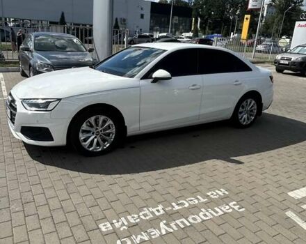 Белый Ауди А4, объемом двигателя 1.97 л и пробегом 132 тыс. км за 32800 $, фото 2 на Automoto.ua