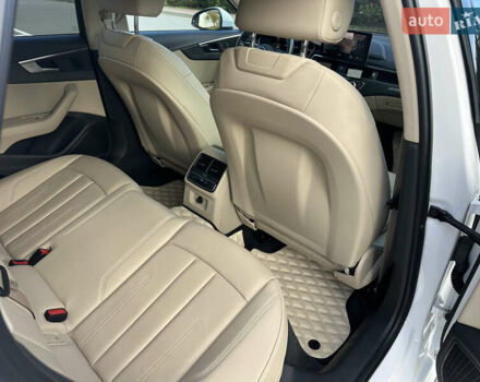 Белый Ауди А4, объемом двигателя 1.97 л и пробегом 58 тыс. км за 41999 $, фото 23 на Automoto.ua