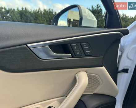 Белый Ауди А4, объемом двигателя 1.97 л и пробегом 58 тыс. км за 41999 $, фото 17 на Automoto.ua