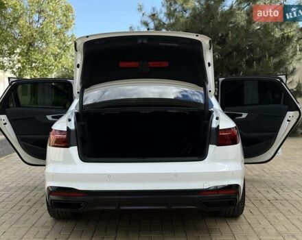 Білий Ауді А4, об'ємом двигуна 2 л та пробігом 37 тис. км за 35950 $, фото 69 на Automoto.ua