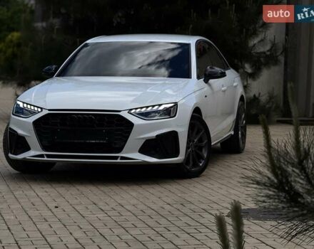 Білий Ауді А4, об'ємом двигуна 2 л та пробігом 37 тис. км за 35950 $, фото 25 на Automoto.ua