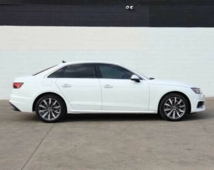 Белый Ауди А4, объемом двигателя 2 л и пробегом 27 тыс. км за 18000 $, фото 4 на Automoto.ua