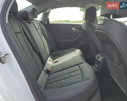 Білий Ауді А4, об'ємом двигуна 1.98 л та пробігом 39 тис. км за 10000 $, фото 9 на Automoto.ua