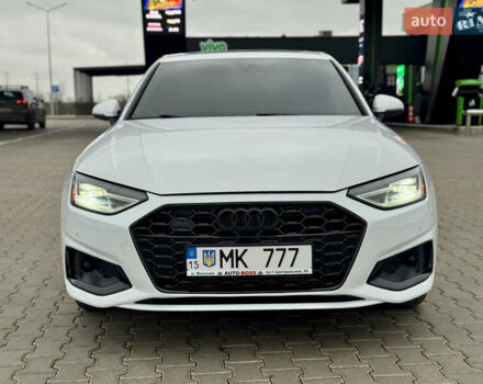 Белый Ауди А4, объемом двигателя 2 л и пробегом 132 тыс. км за 24500 $, фото 2 на Automoto.ua