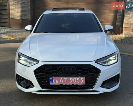 Белый Ауди А4, объемом двигателя 2 л и пробегом 131 тыс. км за 22500 $, фото 7 на Automoto.ua