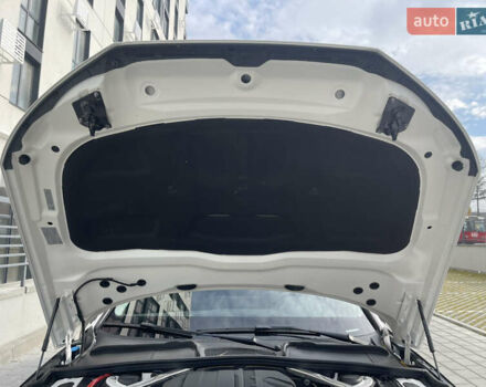 Білий Ауді А4, об'ємом двигуна 2 л та пробігом 70 тис. км за 27000 $, фото 40 на Automoto.ua