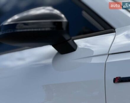 Білий Ауді А4, об'ємом двигуна 2 л та пробігом 37 тис. км за 35950 $, фото 14 на Automoto.ua