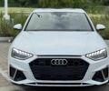 Белый Ауди А4, объемом двигателя 2 л и пробегом 22 тыс. км за 27900 $, фото 1 на Automoto.ua