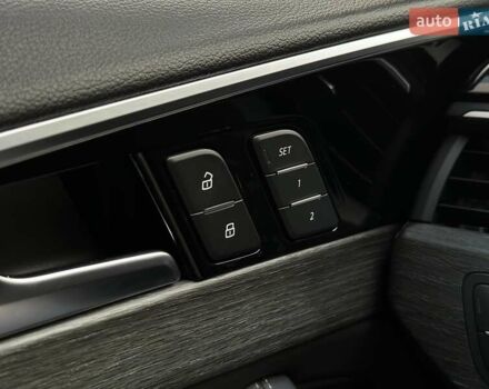 Білий Ауді А4, об'ємом двигуна 2 л та пробігом 47 тис. км за 30990 $, фото 15 на Automoto.ua