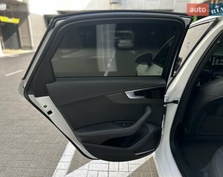 Білий Ауді А4, об'ємом двигуна 2 л та пробігом 47 тис. км за 30990 $, фото 39 на Automoto.ua
