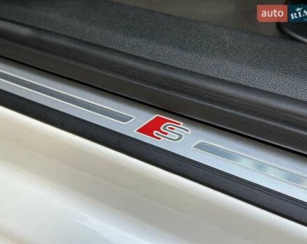 Білий Ауді А4, об'ємом двигуна 2 л та пробігом 47 тис. км за 30990 $, фото 18 на Automoto.ua