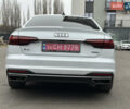 Белый Ауди А4, объемом двигателя 2 л и пробегом 22 тыс. км за 30000 $, фото 4 на Automoto.ua