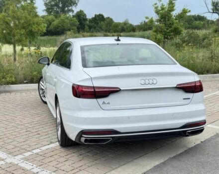 Белый Ауди А4, объемом двигателя 2 л и пробегом 22 тыс. км за 27900 $, фото 3 на Automoto.ua