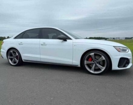 Белый Ауди А4, объемом двигателя 2 л и пробегом 34 тыс. км за 14500 $, фото 1 на Automoto.ua
