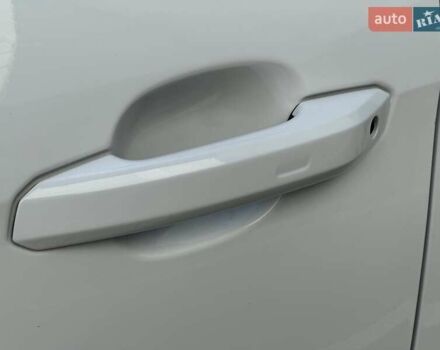 Білий Ауді А4, об'ємом двигуна 2 л та пробігом 47 тис. км за 30990 $, фото 4 на Automoto.ua