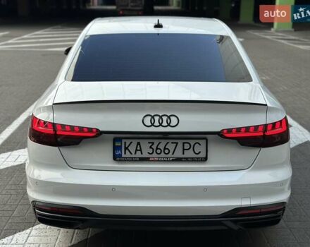 Білий Ауді А4, об'ємом двигуна 2 л та пробігом 47 тис. км за 30990 $, фото 9 на Automoto.ua