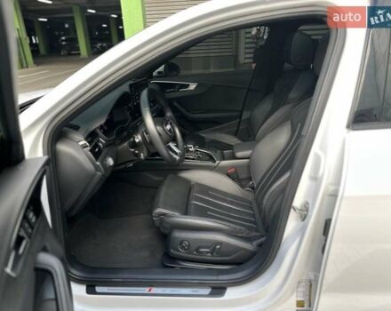 Білий Ауді А4, об'ємом двигуна 2 л та пробігом 47 тис. км за 30990 $, фото 19 на Automoto.ua