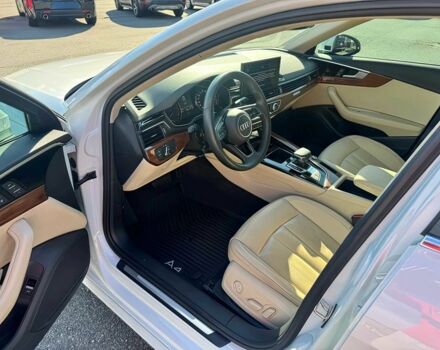 Белый Ауди А4, объемом двигателя 2 л и пробегом 20 тыс. км за 17000 $, фото 8 на Automoto.ua