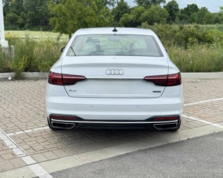 Белый Ауди А4, объемом двигателя 2 л и пробегом 22 тыс. км за 27900 $, фото 4 на Automoto.ua
