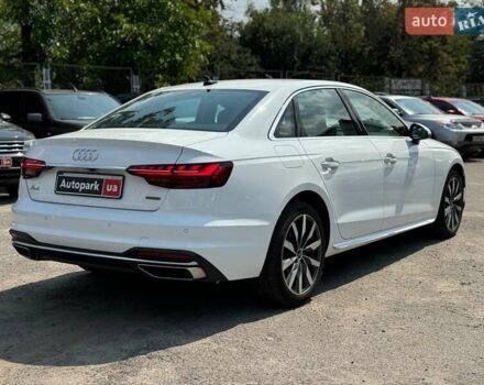 Белый Ауди А4, объемом двигателя 2 л и пробегом 11 тыс. км за 37690 $, фото 7 на Automoto.ua