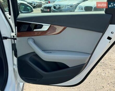 Белый Ауди А4, объемом двигателя 2 л и пробегом 11 тыс. км за 37690 $, фото 26 на Automoto.ua