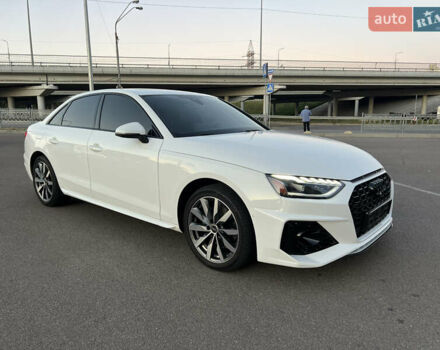 Белый Ауди А4, объемом двигателя 1.98 л и пробегом 34 тыс. км за 29900 $, фото 2 на Automoto.ua