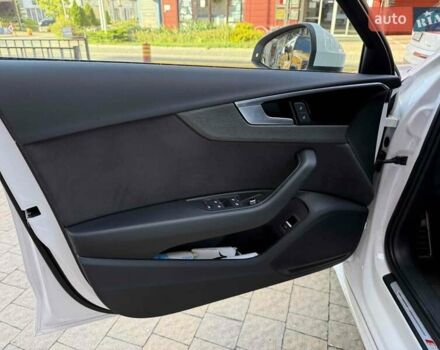 Белый Ауди А4, объемом двигателя 2 л и пробегом 47 тыс. км за 40900 $, фото 11 на Automoto.ua