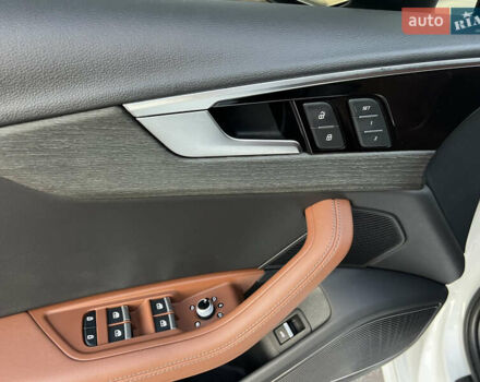 Белый Ауди А4, объемом двигателя 1.98 л и пробегом 34 тыс. км за 29900 $, фото 21 на Automoto.ua