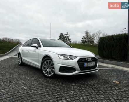 Белый Ауди А4, объемом двигателя 1.97 л и пробегом 2 тыс. км за 38999 $, фото 5 на Automoto.ua