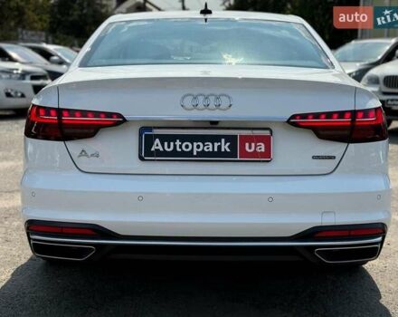 Белый Ауди А4, объемом двигателя 2 л и пробегом 11 тыс. км за 37690 $, фото 9 на Automoto.ua