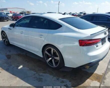 Білий Ауді А4, об'ємом двигуна 2 л та пробігом 63 тис. км за 23000 $, фото 5 на Automoto.ua