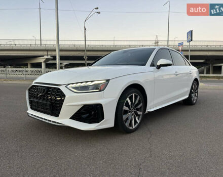 Белый Ауди А4, объемом двигателя 1.98 л и пробегом 34 тыс. км за 29900 $, фото 1 на Automoto.ua