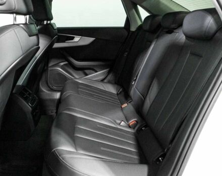 Белый Ауди А4, объемом двигателя 2 л и пробегом 79 тыс. км за 23000 $, фото 9 на Automoto.ua