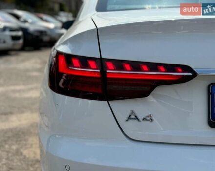 Белый Ауди А4, объемом двигателя 2 л и пробегом 11 тыс. км за 37690 $, фото 11 на Automoto.ua