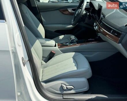 Белый Ауди А4, объемом двигателя 2 л и пробегом 11 тыс. км за 37690 $, фото 29 на Automoto.ua