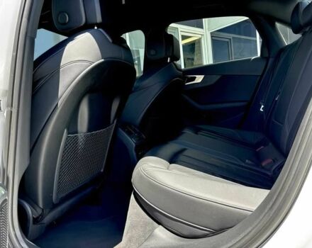 Белый Ауди А4, объемом двигателя 2 л и пробегом 22 тыс. км за 15000 $, фото 13 на Automoto.ua