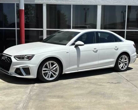 Белый Ауди А4, объемом двигателя 2 л и пробегом 22 тыс. км за 15000 $, фото 2 на Automoto.ua