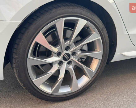 Белый Ауди А4, объемом двигателя 1.98 л и пробегом 15 тыс. км за 35500 $, фото 10 на Automoto.ua