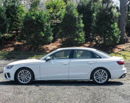 Белый Ауди А4, объемом двигателя 2 л и пробегом 14 тыс. км за 14500 $, фото 3 на Automoto.ua