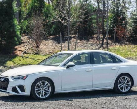 Белый Ауди А4, объемом двигателя 2 л и пробегом 10 тыс. км за 12000 $, фото 2 на Automoto.ua