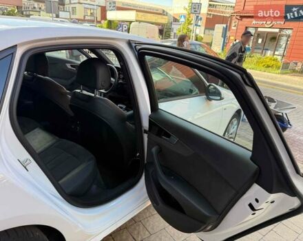 Белый Ауди А4, объемом двигателя 2 л и пробегом 47 тыс. км за 40900 $, фото 36 на Automoto.ua