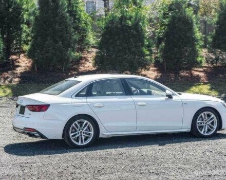 Белый Ауди А4, объемом двигателя 2 л и пробегом 10 тыс. км за 12000 $, фото 8 на Automoto.ua