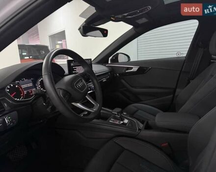 Белый Ауди А4, объемом двигателя 2 л и пробегом 18 тыс. км за 35500 $, фото 4 на Automoto.ua