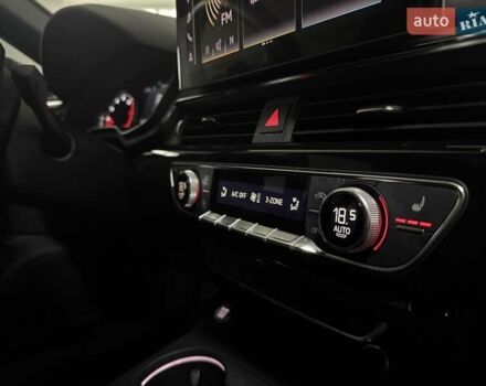 Белый Ауди А4, объемом двигателя 2 л и пробегом 18 тыс. км за 35500 $, фото 18 на Automoto.ua